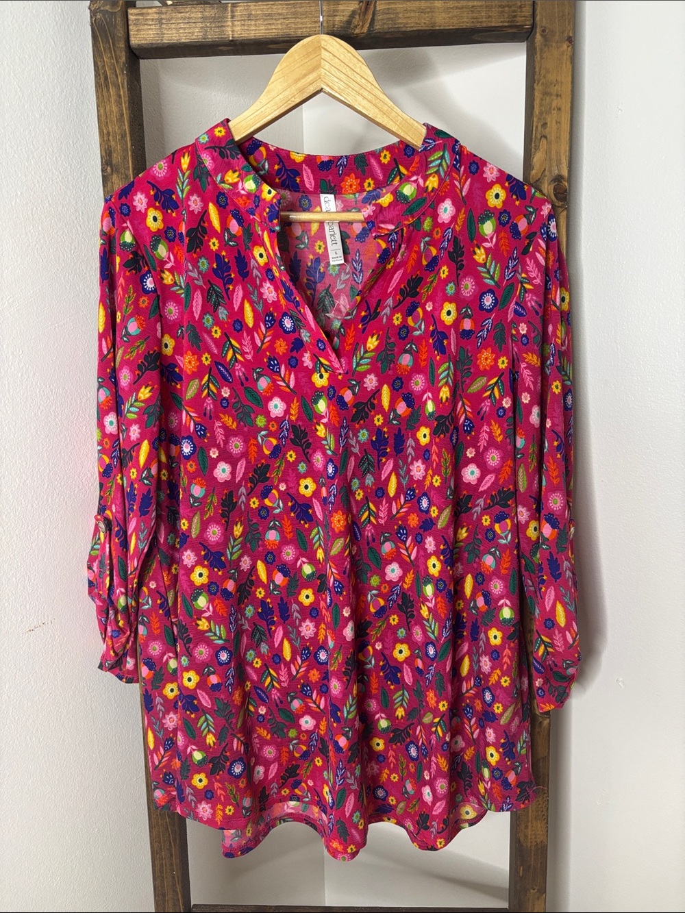 Dear Scarlett Women's Pink Floral V-Neck Tunic Blouse Size L